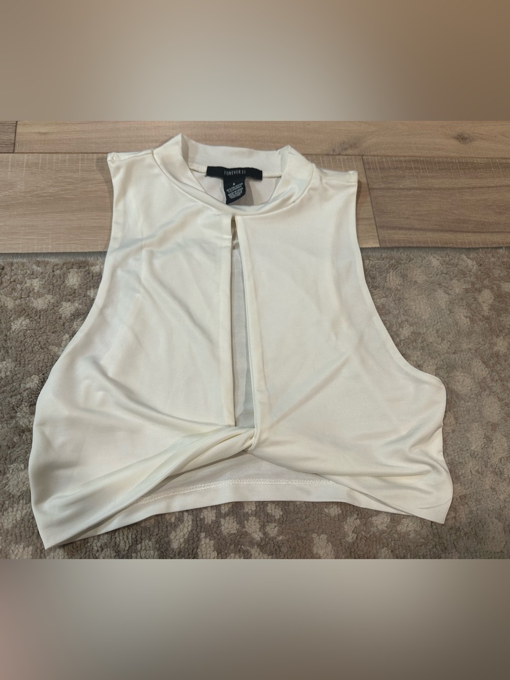 Forever 21 Cream Sleeveless Twist Front Keyhole Tank